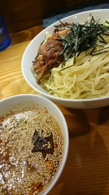 「冷やし辛つけそば  730円  大盛り無料」@上州地鶏ラーメン 翔鶴の写真