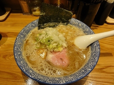 「煮干し鶏白湯ソバ 780円」@SOUP NOODLE 青雲の志の写真