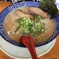 塩とんこつ（６８０円）