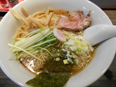 「鶏旨味らーめん+中盛(730円)」@麺屋 ほたるの写真