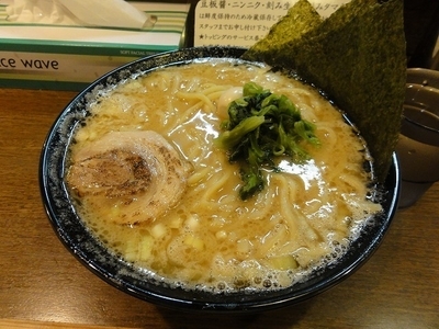 「ラーメン650円　大盛クーポン無料　ライス100円」@濃厚豚骨ラーメン 濱虎家の写真