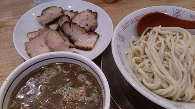 「つけ麺＋チャーシュートッピング」@麺や 七彩 八丁堀店の写真