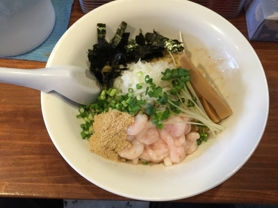 「エビ油そば（油飯付き）」@らーめん・つけめん 八角の写真
