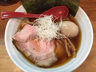 「生醤油オールスター【900円】」@めん屋 平右衛門の写真
