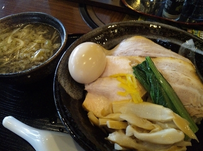 「【限定】鶏と煮干しの淡麗つけそば 800円+味玉サービス」@さくら木の写真