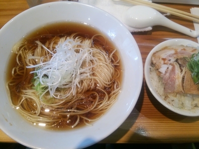 「朝らー定食（お醤油）」@らーめん芝浜の写真