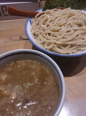 「濃厚煮干つけ麺(大盛)」@麺屋 狢〜むじな〜の写真