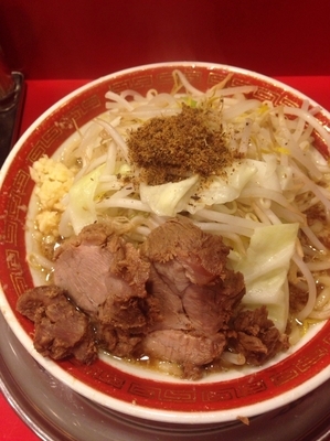 「小ラーメン（ニンニク少なめ、削り節） ¥700」@ラーメンタロー 大森の陣の写真