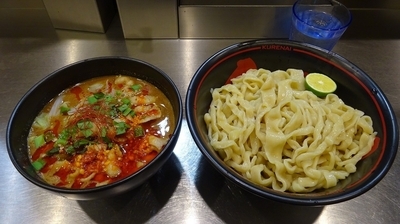 「スパイシー紅つけ麺（900円）中盛」@麺創研 紅 府中の写真