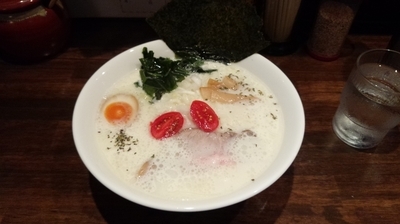 「クリーム煮干し(白煮干し)ラーメン」@煮干専門 中華そば 平八の写真