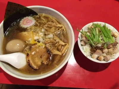 「濃厚煮干ラーメン(煮干二倍)+コロチャめし／￥850+250」@麺屋 芽ぶきの写真
