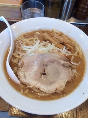 「ラーメン730円+大盛り無料」@つけめん らーめん 荒海の写真