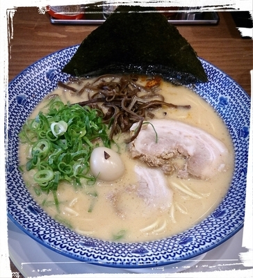 「辛味噌豚骨 680えん」@大宮豚骨 一番軒の写真