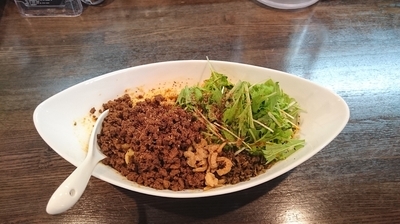 「つゆ無し担担麺　4辛　大盛り」@四川担担麺 阿吽 浅草店の写真