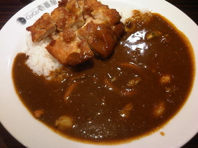 「パリパリチキンカレー+海の幸 (1354円)」@カレーハウスCoCo壱番屋 小田急千歳船橋駅前店の写真