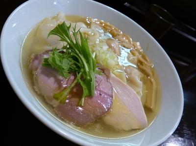 「塩ワンタンらぁ麺」@らぁ麺 すぎ本の写真