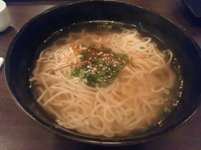 「あっさり塩ラーメン490円」@丸川商店の写真