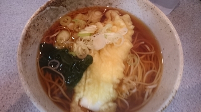 「いか天そば（４１０円）」@甲斐そばの写真