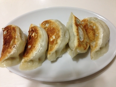 「焼き餃子＋ラーメン」@餃子太郎の写真