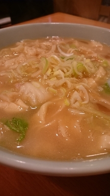 「家常麺（手打ち煮込みソバ）800円」@中華園の写真