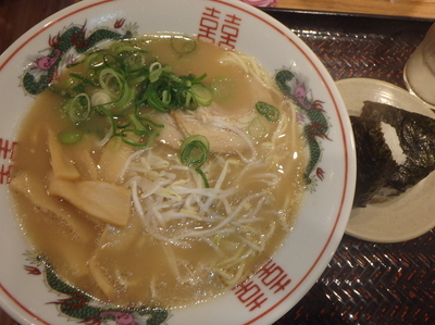 「ラーメンおにぎりセット(650円)」@驛麺家の写真