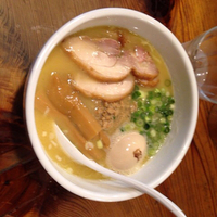 白鶏らーめん＋半熟味付け卵