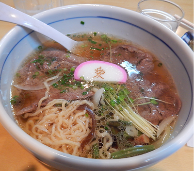 「牛肉ラーメン(1,300円)」@松月の写真
