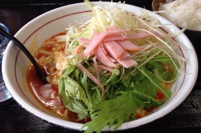 「冷やしぶっかけスーラー＋ライス(700円＋180円)」@きんか本舗の写真