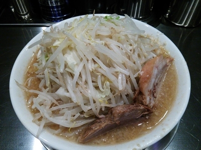 「ラーメン中」@ジロリアン 赤坂店の写真