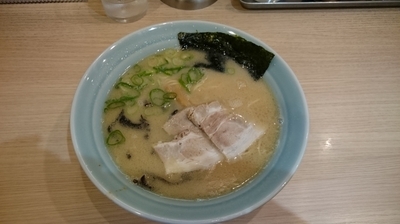 「ラーメン」@麺屋吉蔵 VIERRA小倉店の写真