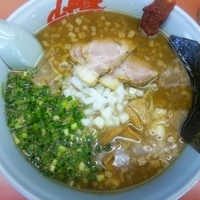 煮干し醤油らぁめん（硬め）＋中盛＋チャーシュー2枚