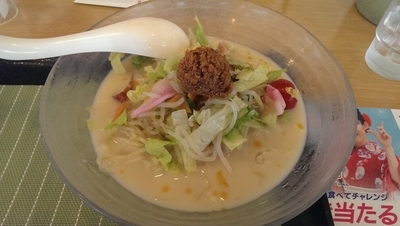 「冷やしちゃんぽん、白、麺２倍」@長崎ちゃんぽん リンガーハット 町田鶴川店の写真