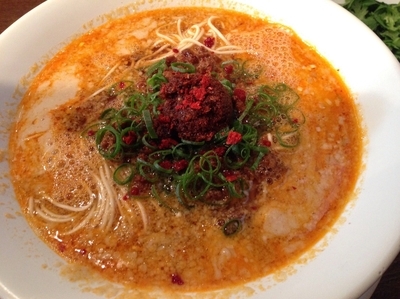 「麻辣担々麺 ＋ パクチー」@創作麺工房 鳴龍の写真