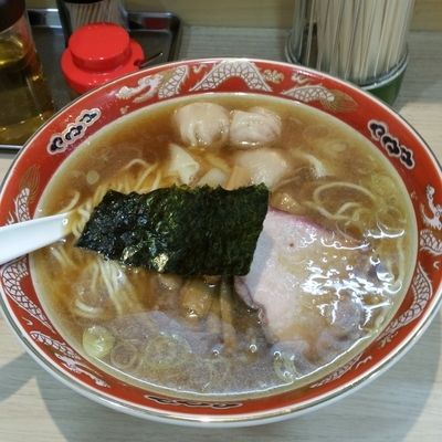 「醤油わんたん麺(３個入り)」@支那ソバ すずきの写真