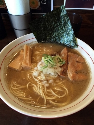 「濃厚煮干しそば（８２０円）」@いりにぼの写真