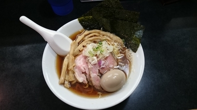 「特製中華そば 中盛」@麺処 晴の写真