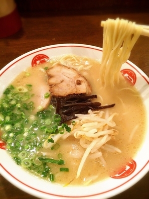 「ラーメン¥700」@ラーメン 唐そば 渋谷2丁目店の写真