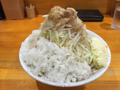 「300全増しタマネギトッピング」@ラーメン角次の写真