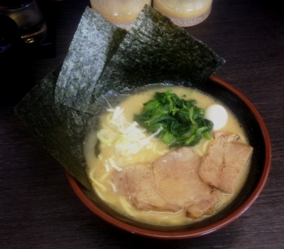 「ドロ系こってりラーメン 700円」@戦極無双の写真