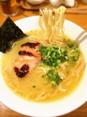 「ラーメン（とろり）¥700」@鶏ポタラーメン THANK 大門店の写真