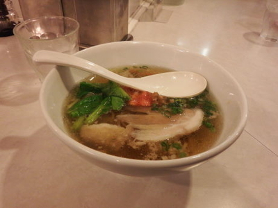 「ミニポークコンソメヌードル」@NARUMI-IPPUDOの写真