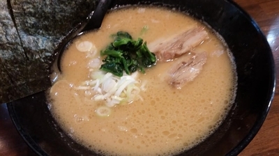 「醤油豚骨ラーメン」@熱血流 俺のラーメンの写真
