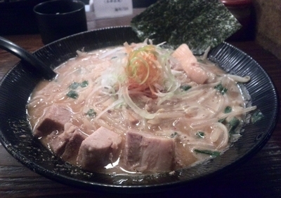 「味噌らぁめん 750円」@麺処くるりの写真