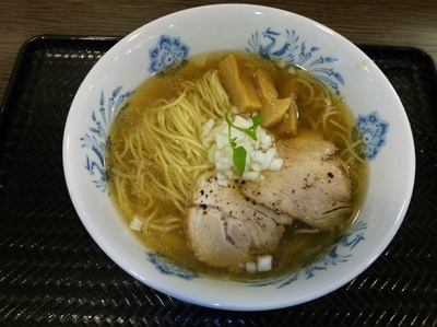 「焦がしＧＹＵ塩らぁ麺」@創彩麺家 野の実 足柄サービスエリア店の写真