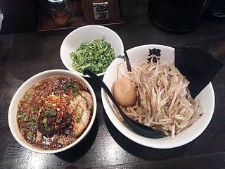 「特製カラシビつけ麺（並）＋パクチー」@カラシビ味噌らー麺・つけ麺 神田本店の写真