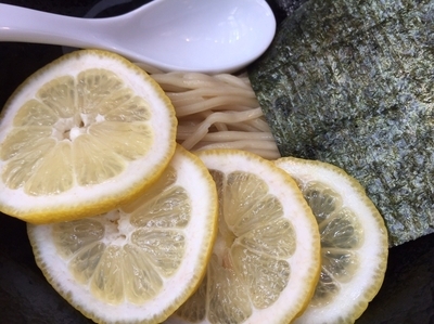 「レモンつけ麺」@スージーハウスの写真