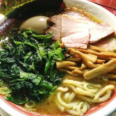 「得々らーめん（太麺選択）」@俺の麺 豚と鳥の写真