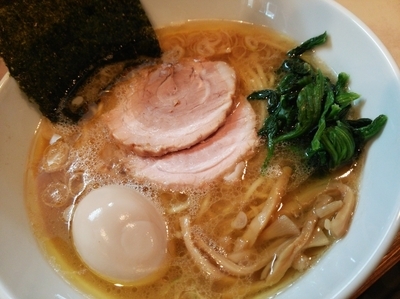 「らーめん（塩)＋味玉」@らーめん将貴の写真