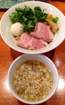 「【平日限定】塩ゆずみつばのつけそば　900円 塩煮玉子100」@麺屋 六感堂 Rock'anDoの写真