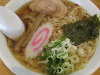 「塩醤油らーめん　「702円」」@青竹手打佐野らーめん こまちゅ屋 館林支店の写真